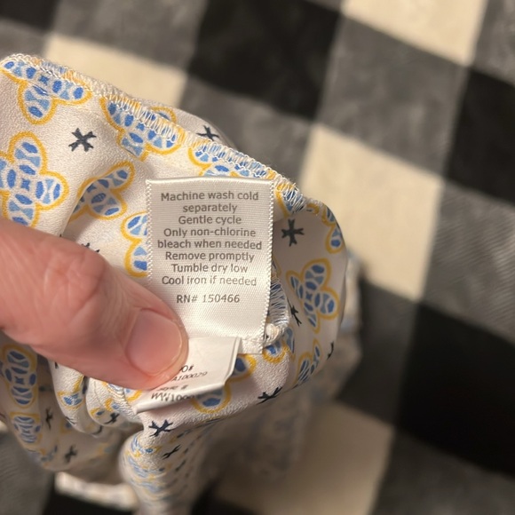 41 Hawthorn Geometric Patterned Sleeveless Blouse. Size Small - Picture 14 of 14